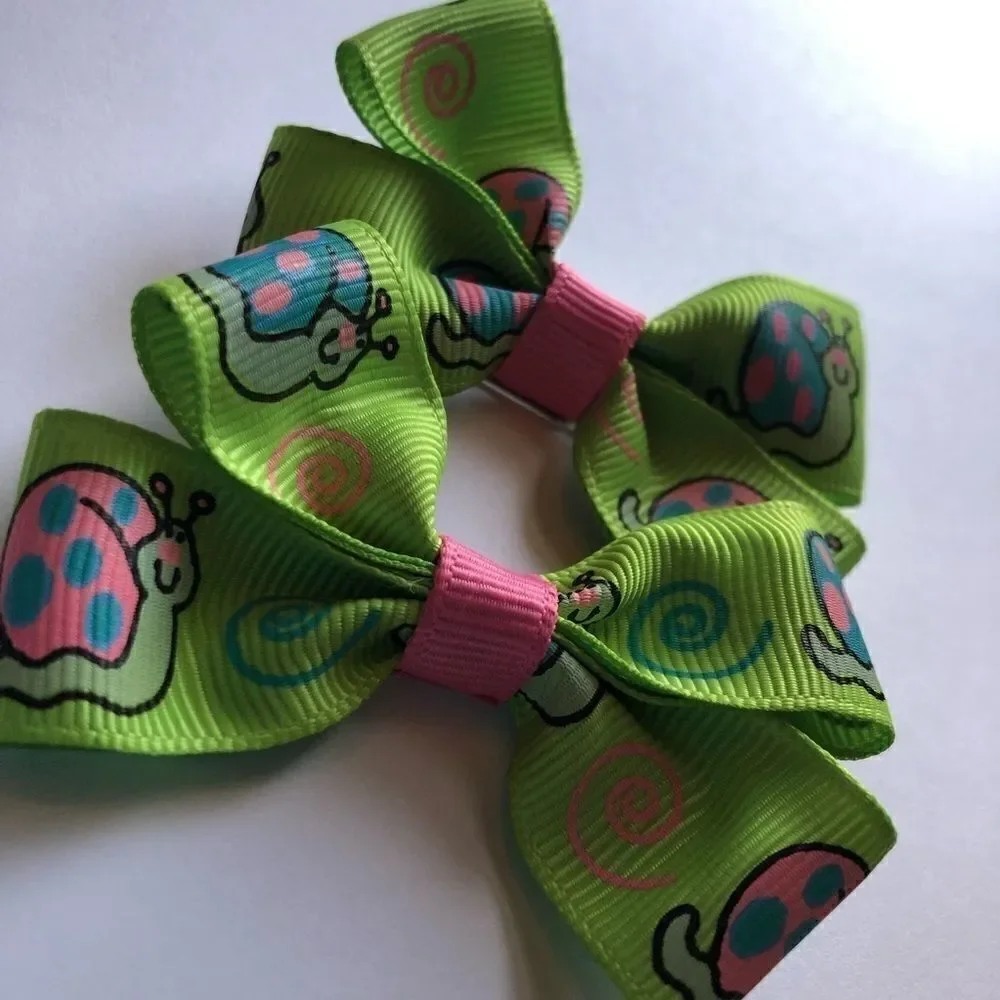 Bow pair hair bows accessories snails swirls green